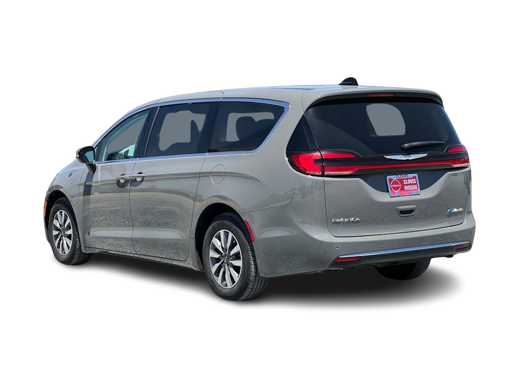 Thumbnail: 2023 Chrysler Pacifica - 4