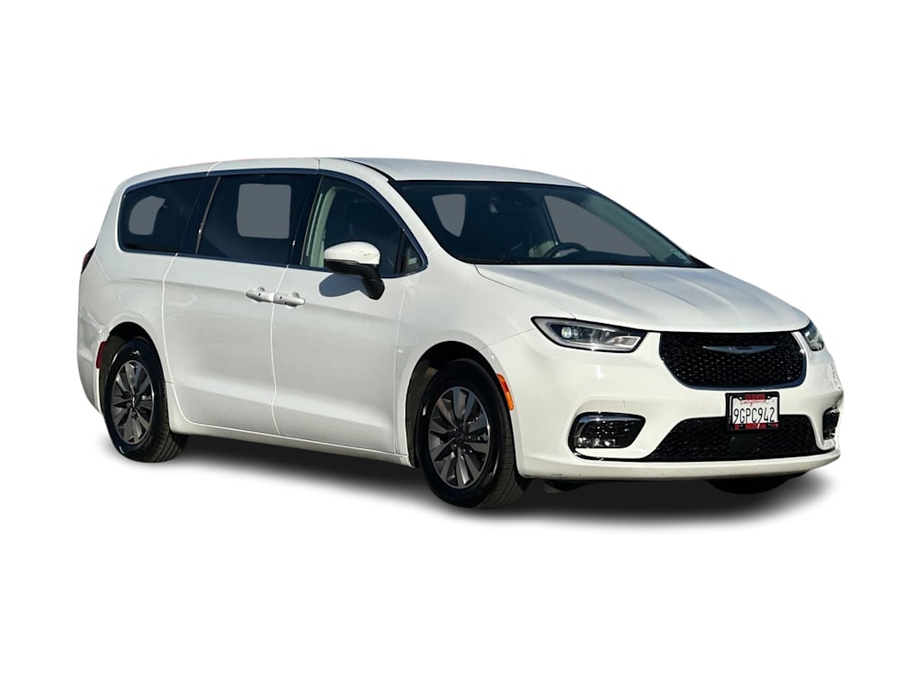 Thumbnail: 2023 Chrysler Pacifica - 20