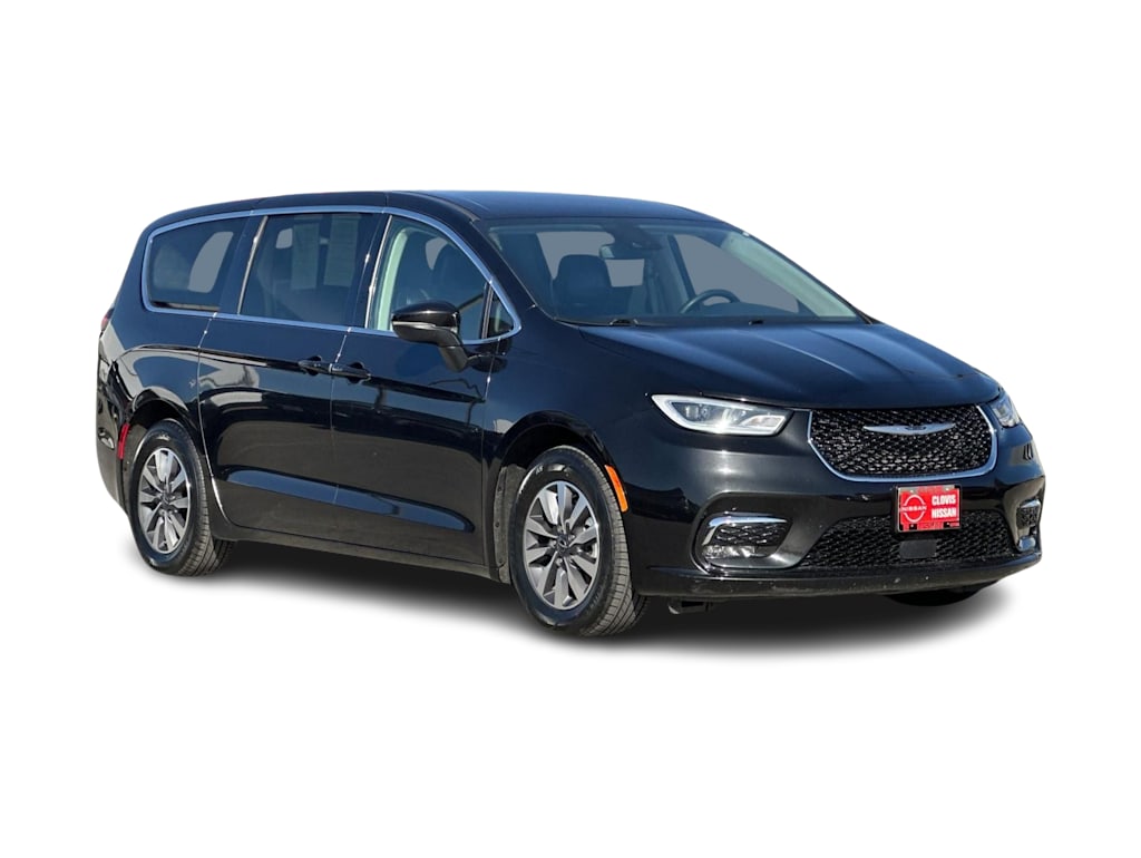Thumbnail: 2023 Chrysler Pacifica - 21