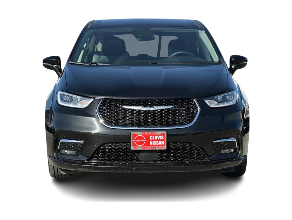 Thumbnail: 2023 Chrysler Pacifica - 6