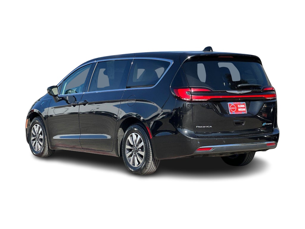 Thumbnail: 2023 Chrysler Pacifica - 4