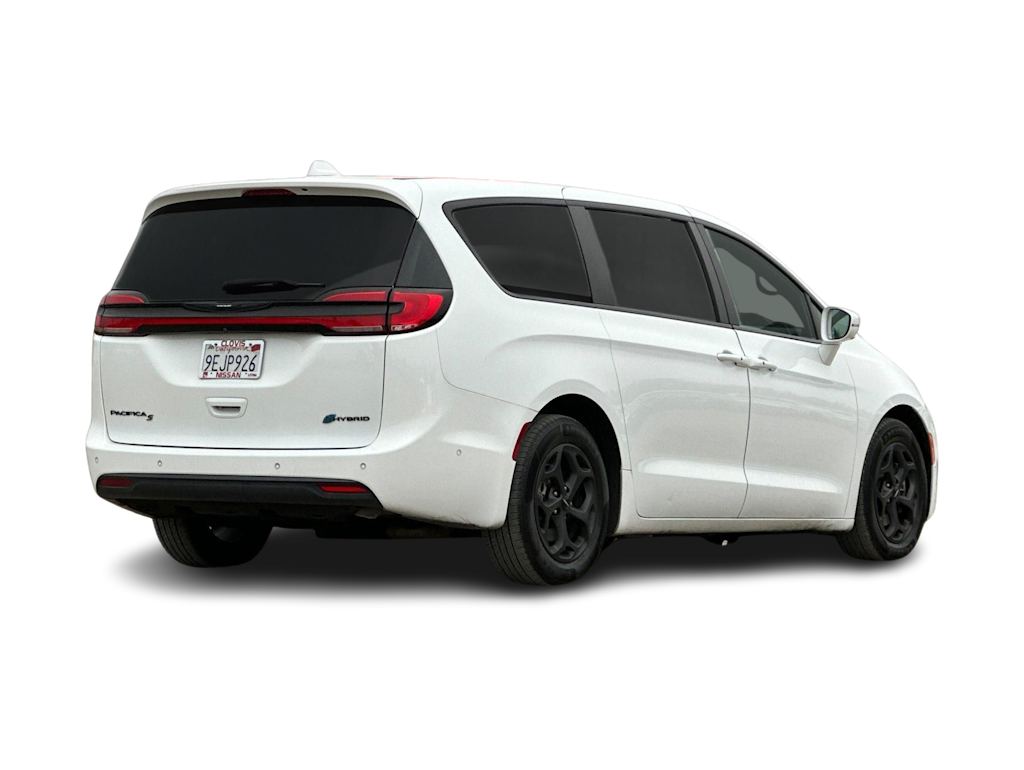 Thumbnail: 2022 Chrysler Pacifica - 19