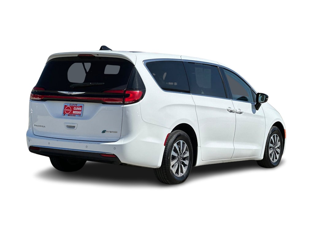 Thumbnail: 2024 Chrysler Pacifica - 15