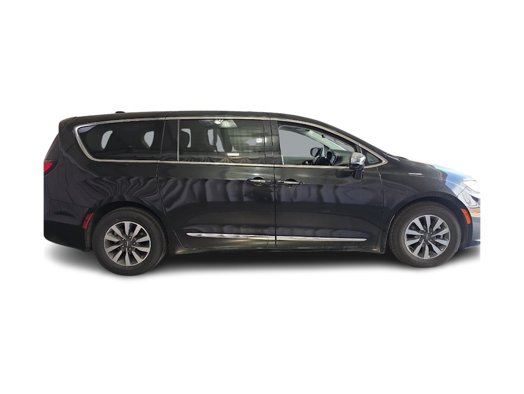 Thumbnail: 2023 Chrysler Pacifica - 19