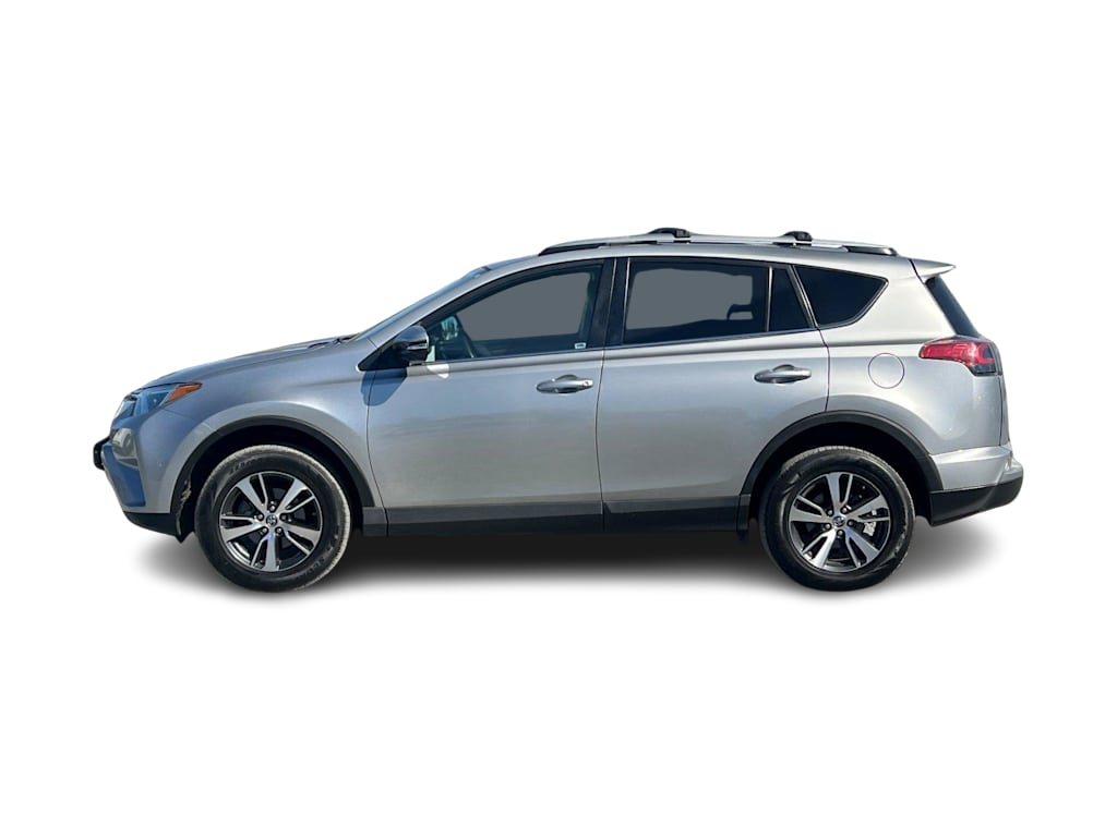 Thumbnail: 2018 Toyota RAV4 - 3
