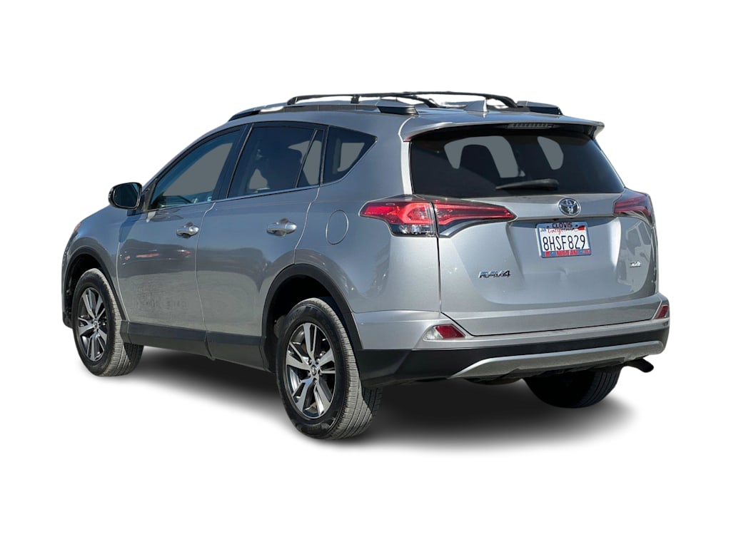 Thumbnail: 2018 Toyota RAV4 - 4