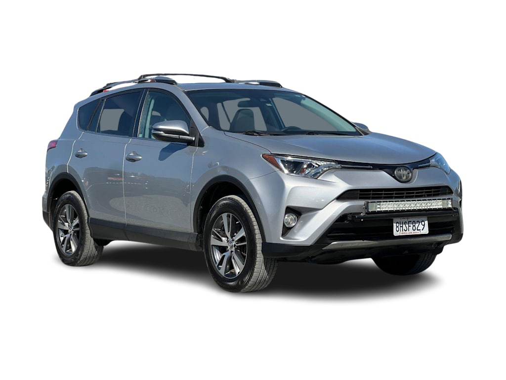 Thumbnail: 2018 Toyota RAV4 - 22