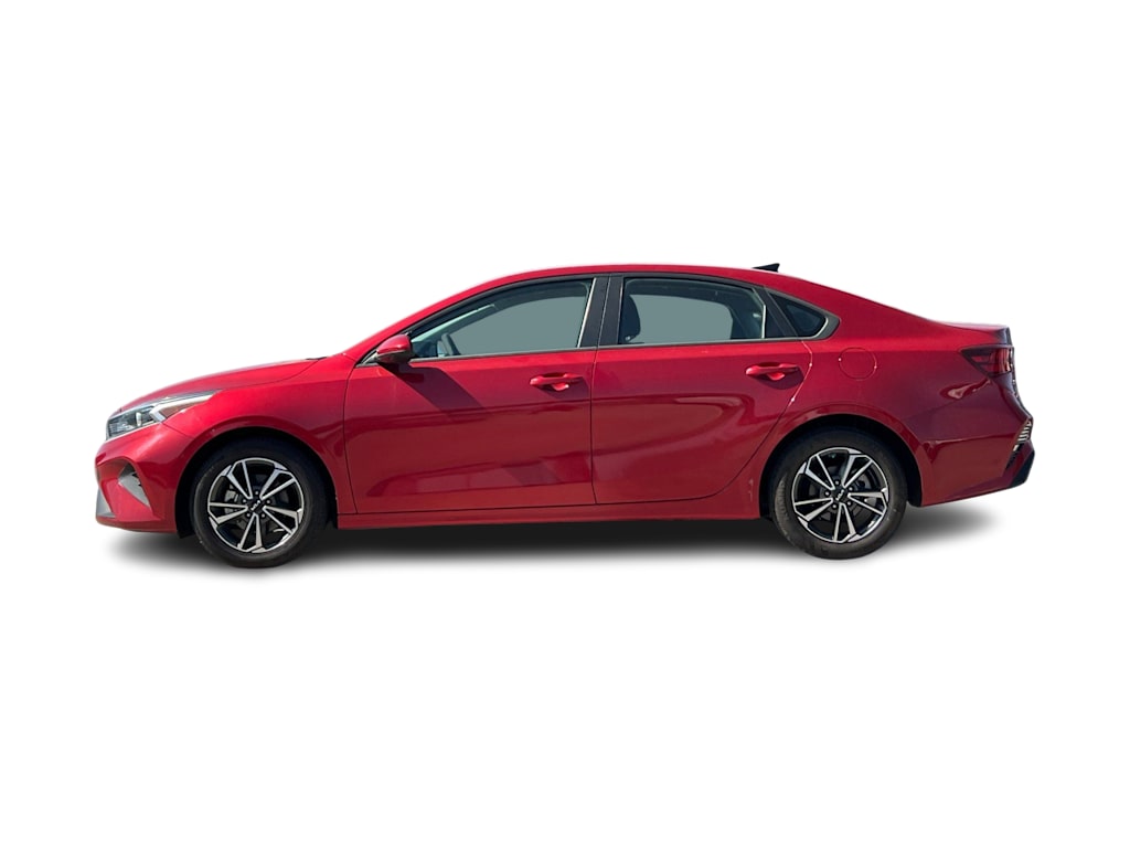 Thumbnail: 2023 Kia Forte - 3