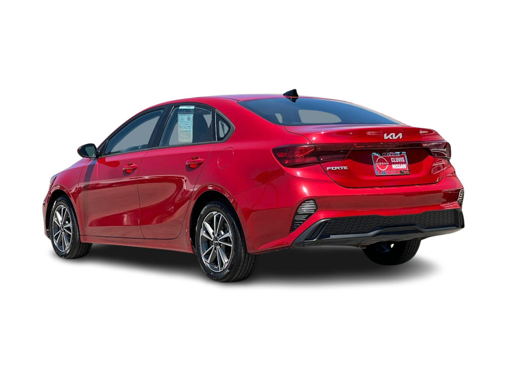 Thumbnail: 2023 Kia Forte - 4