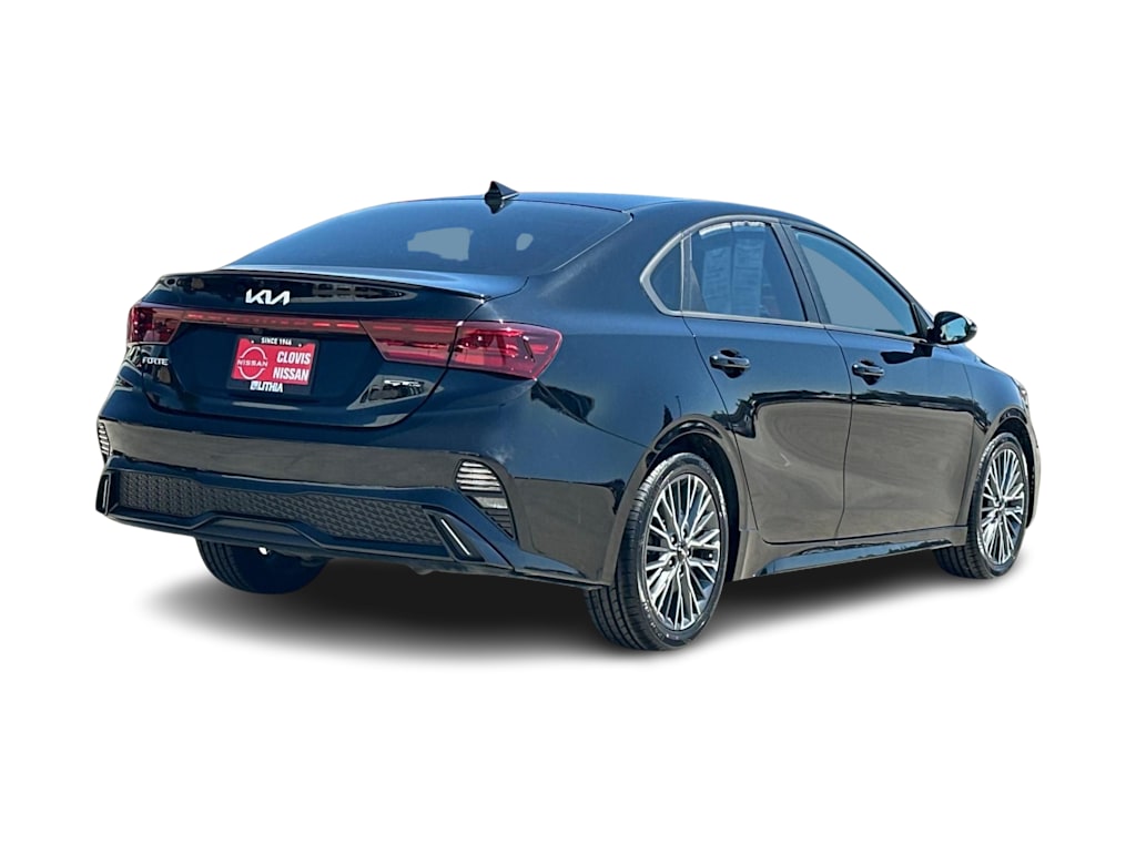 Thumbnail: 2023 Kia Forte - 17