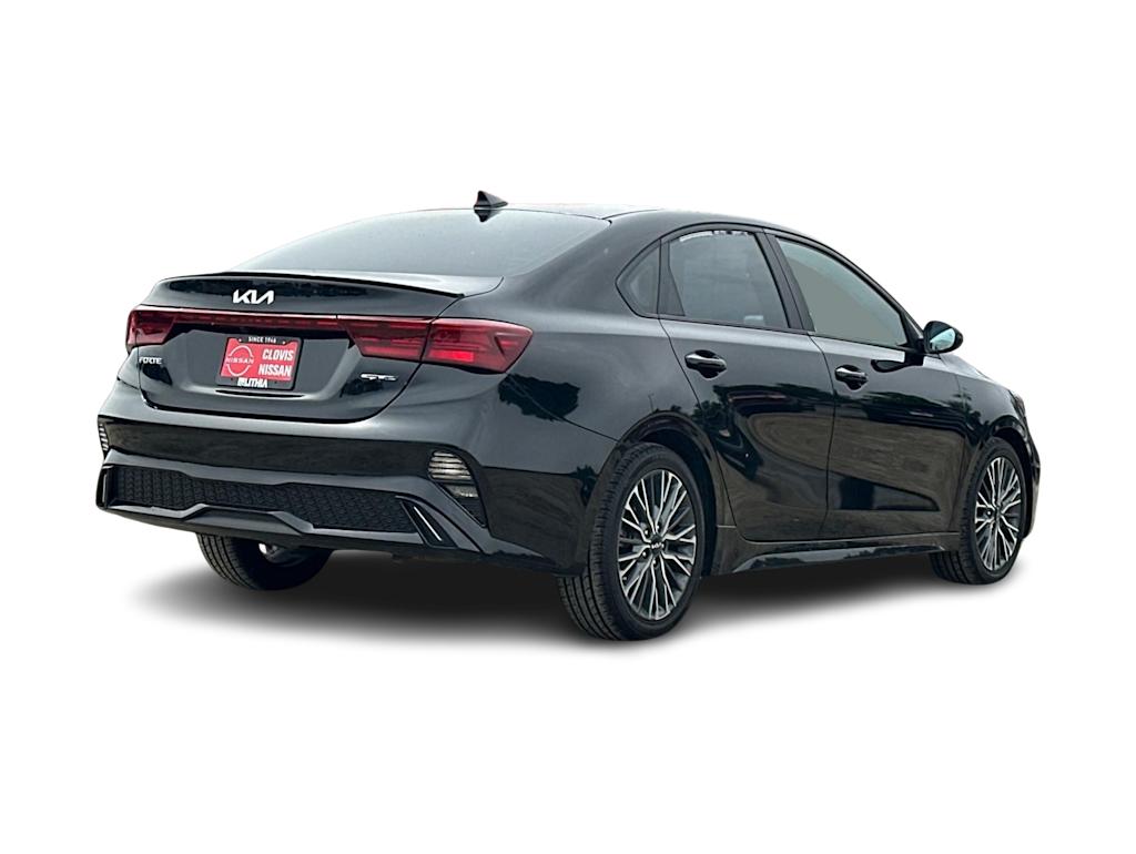 Thumbnail: 2023 Kia Forte - 16