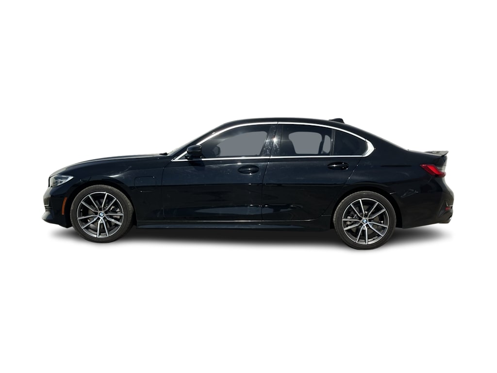Thumbnail: 2021 BMW 3 Series - 3