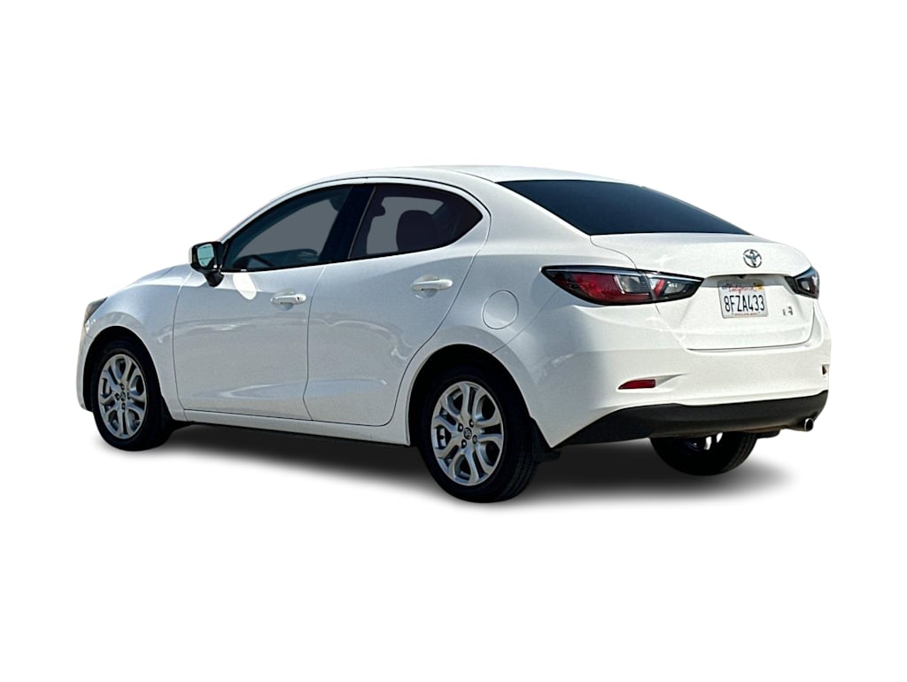 Thumbnail: 2018 Toyota Yaris iA - 4