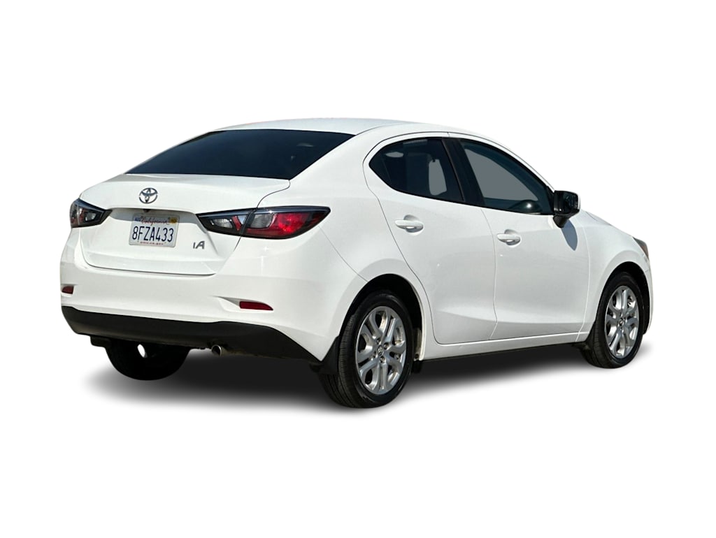 Thumbnail: 2018 Toyota Yaris iA - 19