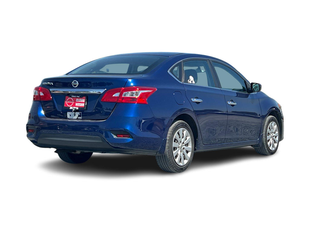 Thumbnail: 2019 Nissan Sentra - 17