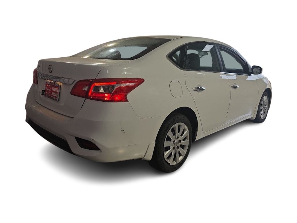 Thumbnail: 2019 Nissan Sentra - 18