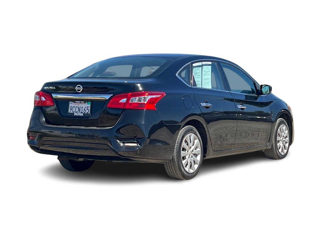 Thumbnail: 2018 Nissan Sentra - 18