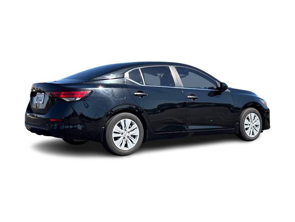 Thumbnail: 2024 Nissan Sentra - 17