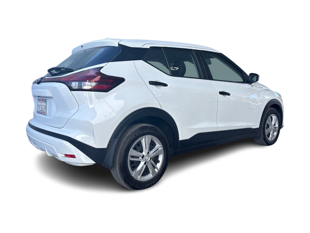 Thumbnail: 2025 Nissan Kicks - 18