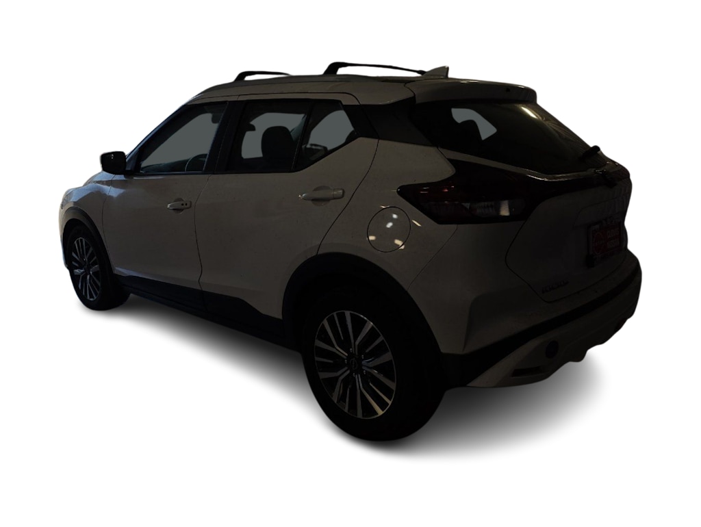 Thumbnail: 2023 Nissan Kicks - 4