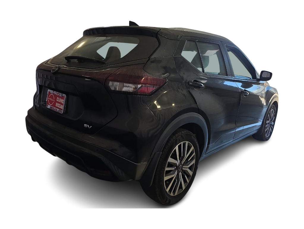 Thumbnail: 2022 Nissan Kicks - 18