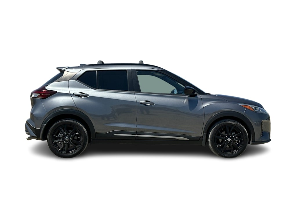 Thumbnail: 2021 Nissan Kicks - 21
