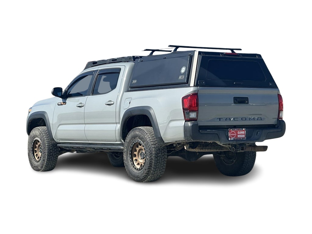 Thumbnail: 2019 Toyota Tacoma - 4
