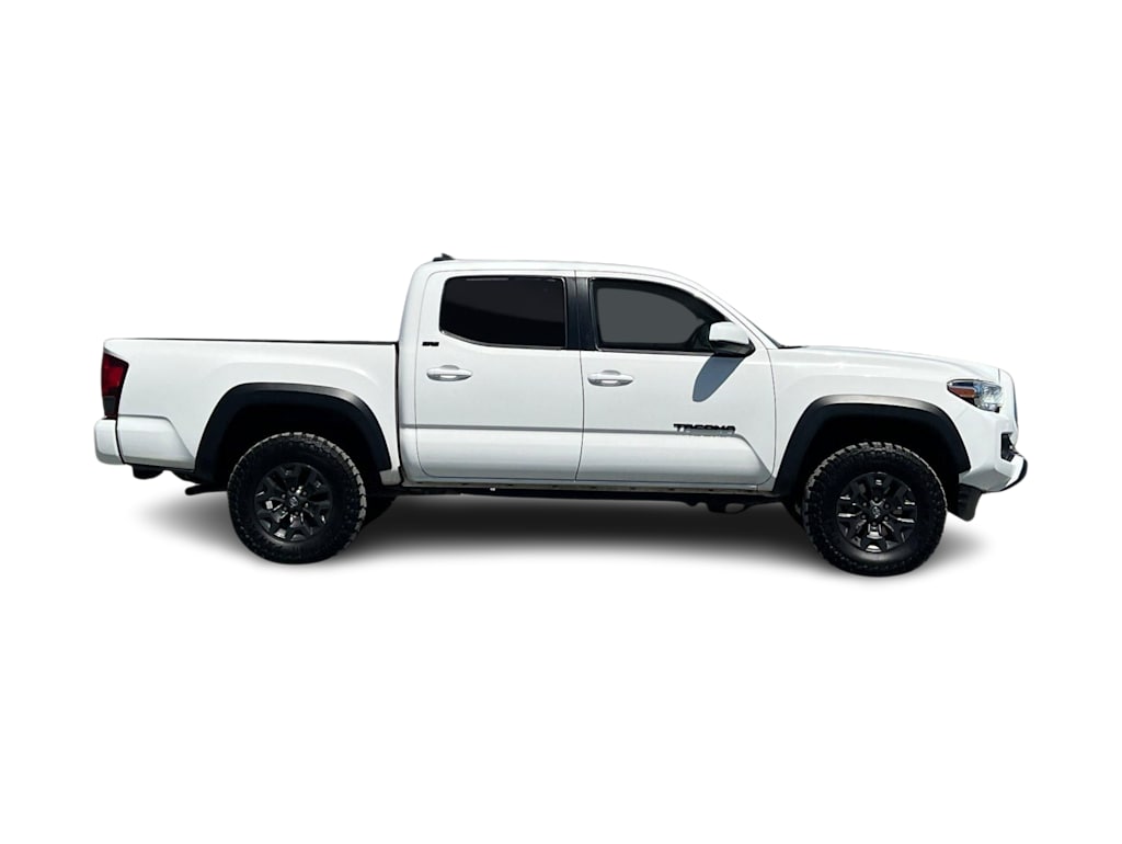 Thumbnail: 2021 Toyota Tacoma - 20