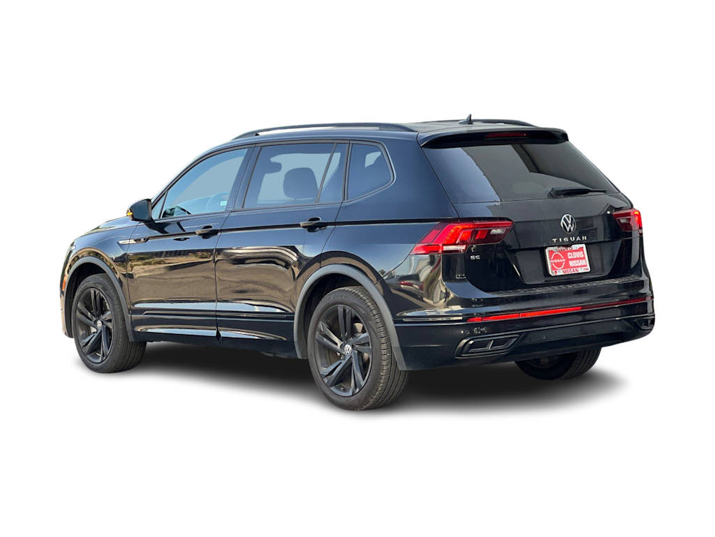 Thumbnail: 2023 Volkswagen Tiguan - 4