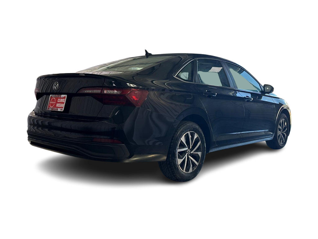Thumbnail: 2024 Volkswagen Jetta - 18