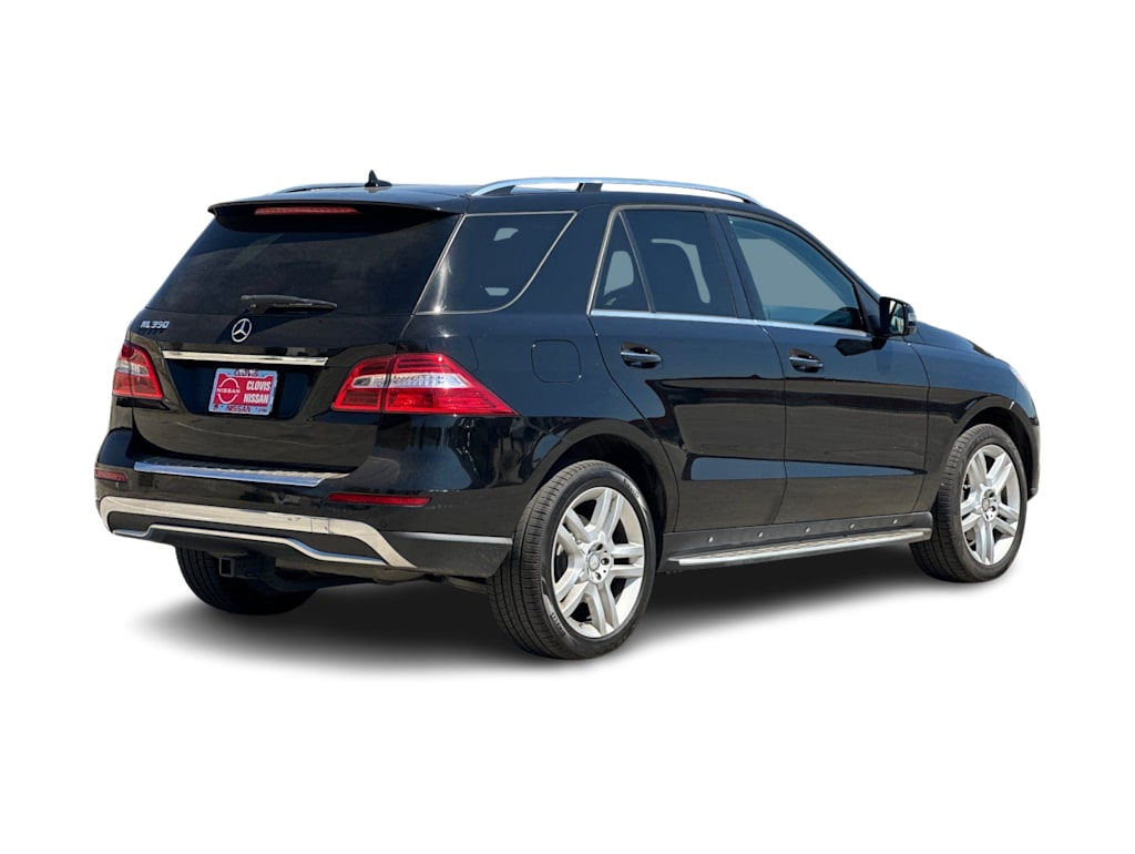 Thumbnail: 2015 Mercedes-Benz M-Class - 18