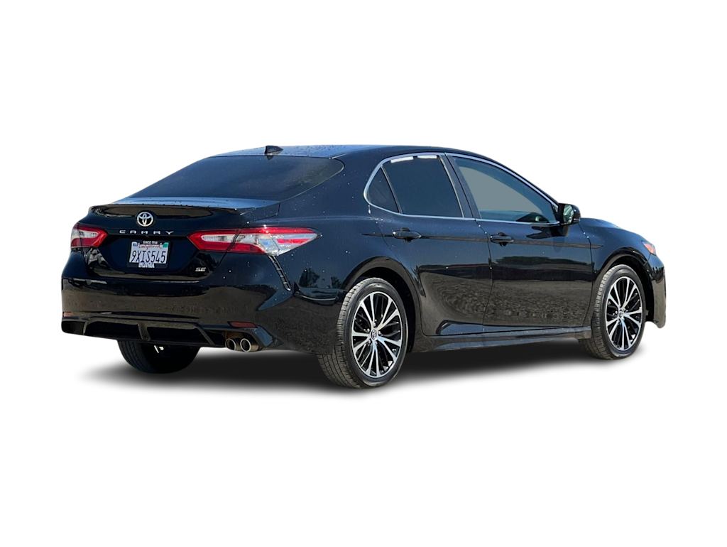 Thumbnail: 2019 Toyota Camry - 18