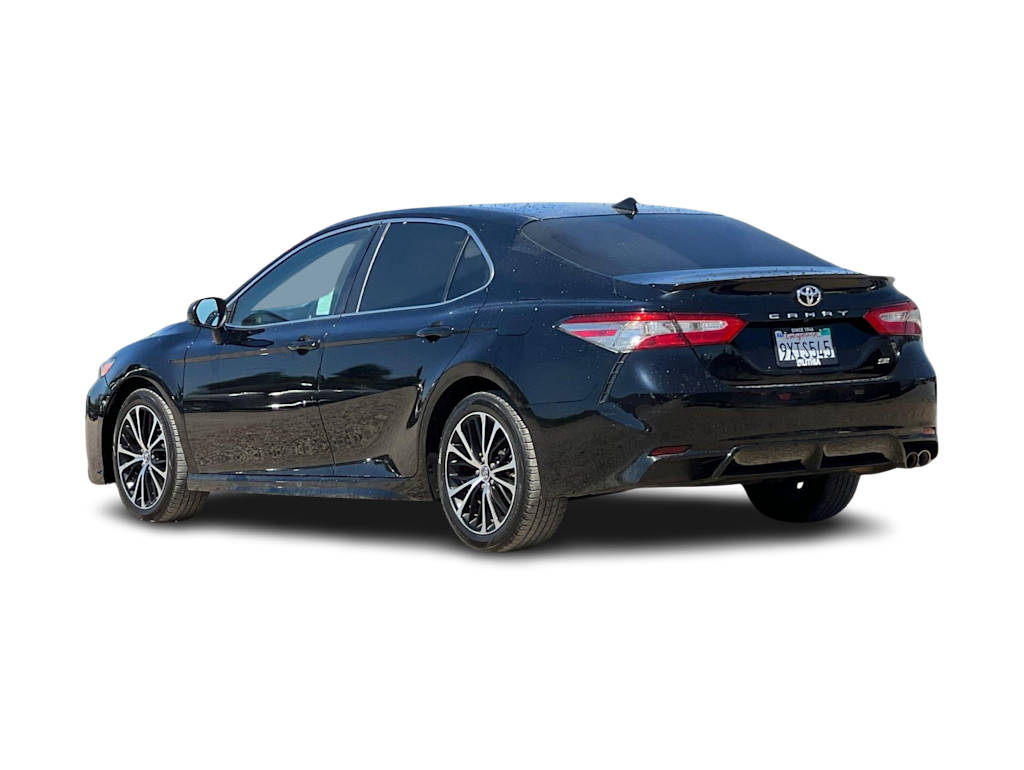Thumbnail: 2019 Toyota Camry - 4