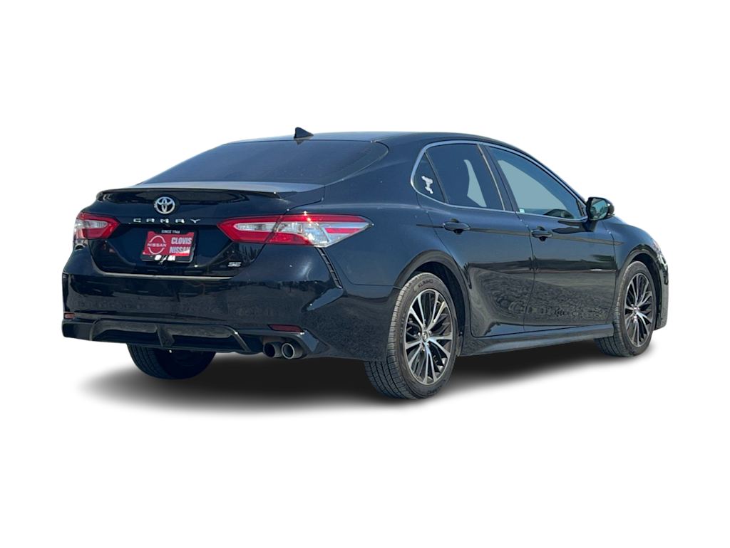 Thumbnail: 2019 Toyota Camry - 18
