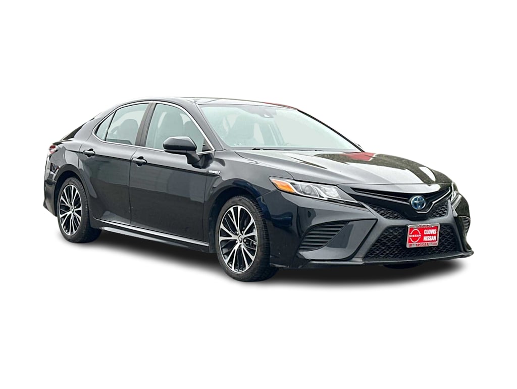 2019 Toyota Camry SE 20