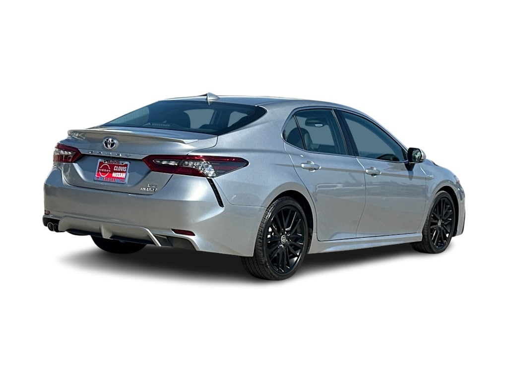 Thumbnail: 2021 Toyota Camry - 16