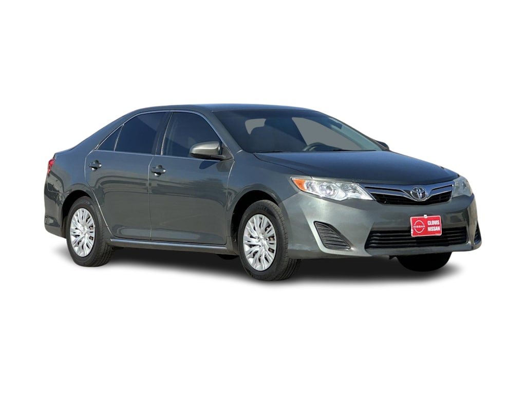Thumbnail: 2012 Toyota Camry - 20