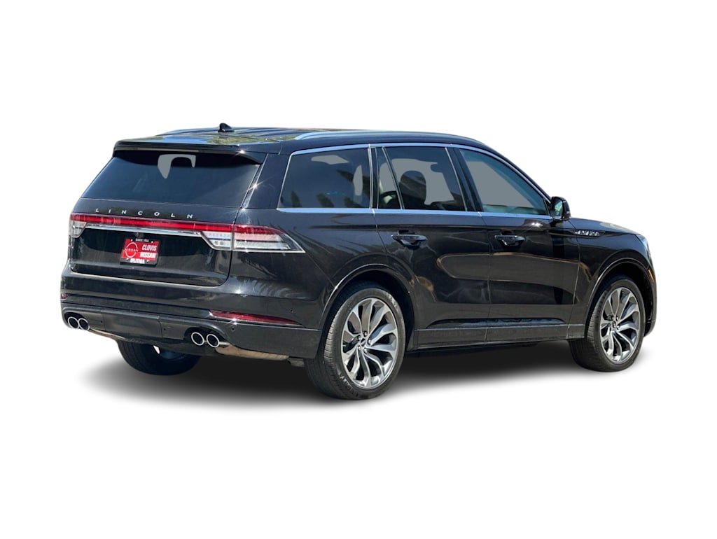 Thumbnail: 2022 Lincoln Aviator - 18