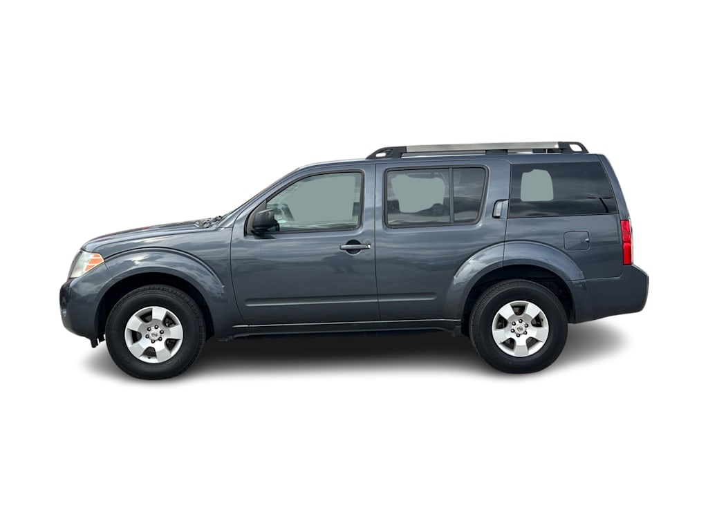 Thumbnail: 2011 Nissan Pathfinder - 3