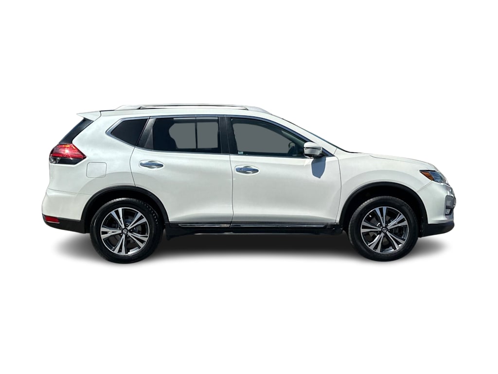 Thumbnail: 2017 Nissan Rogue - 20