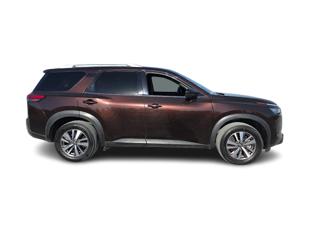 Thumbnail: 2022 Nissan Pathfinder - 18