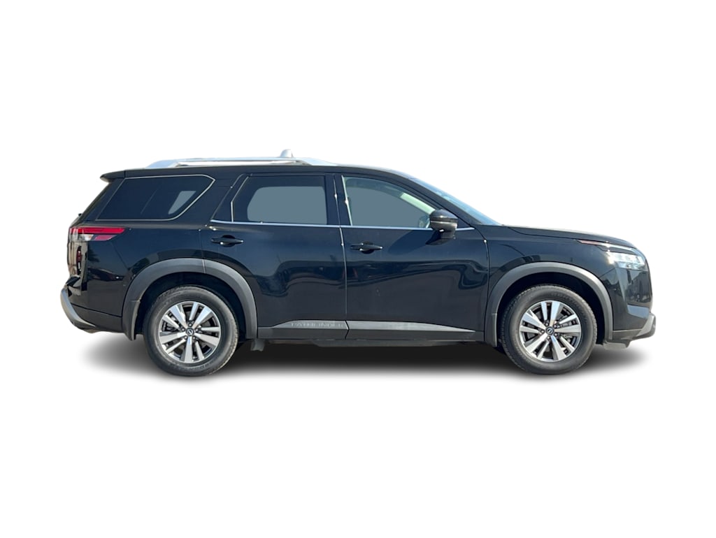 Thumbnail: 2023 Nissan Pathfinder - 20