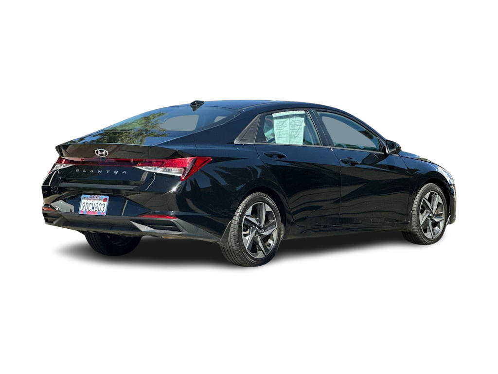 Thumbnail: 2023 Hyundai Elantra - 18