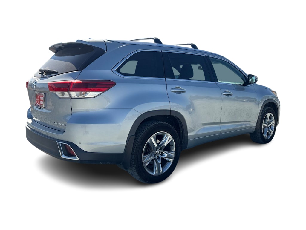 Thumbnail: 2019 Toyota Highlander - 18