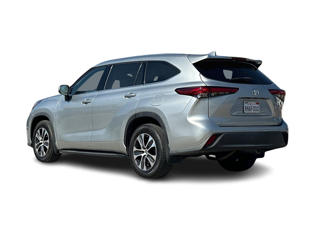 Thumbnail: 2020 Toyota Highlander - 4
