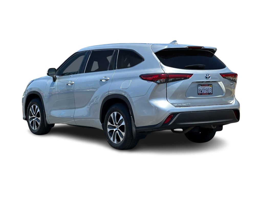 Thumbnail: 2021 Toyota Highlander - 4