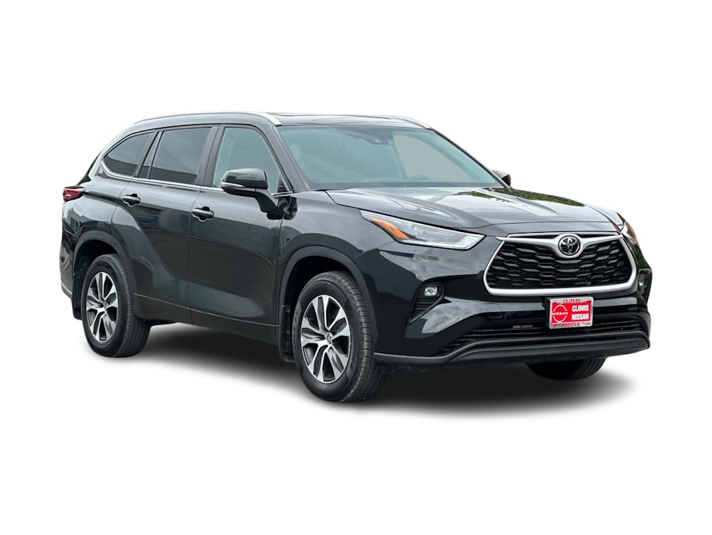 2023 Toyota Highlander XLE 19