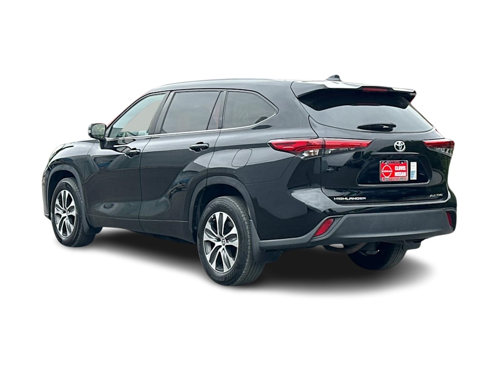 2023 Toyota Highlander XLE 4