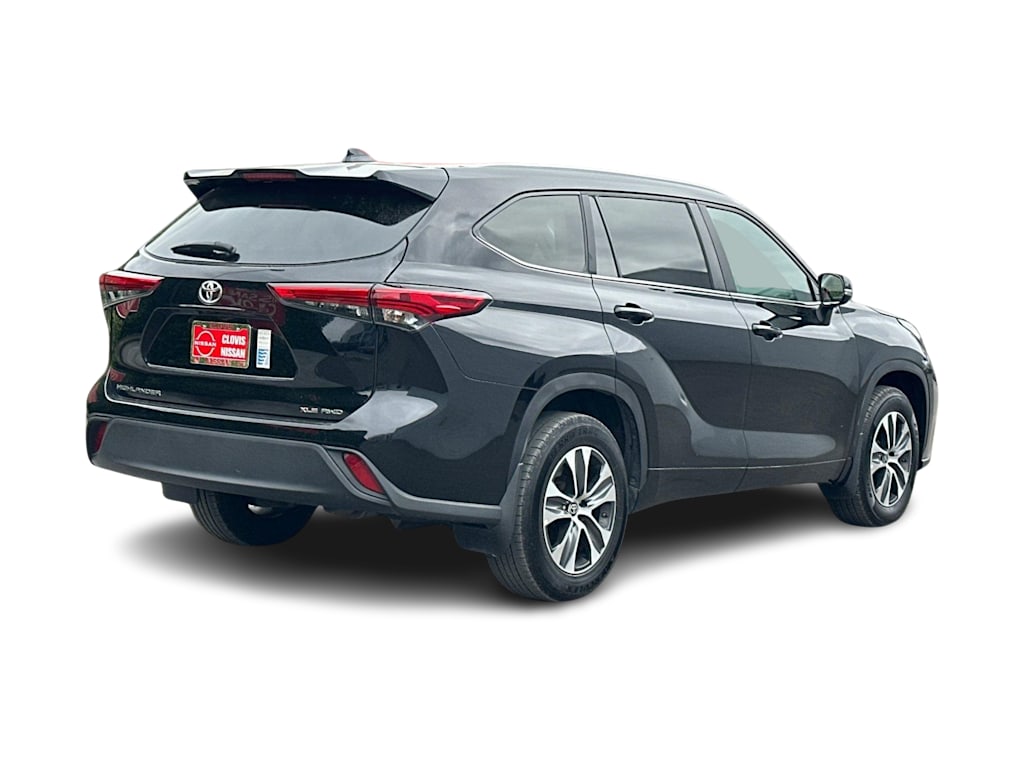 2023 Toyota Highlander XLE 16