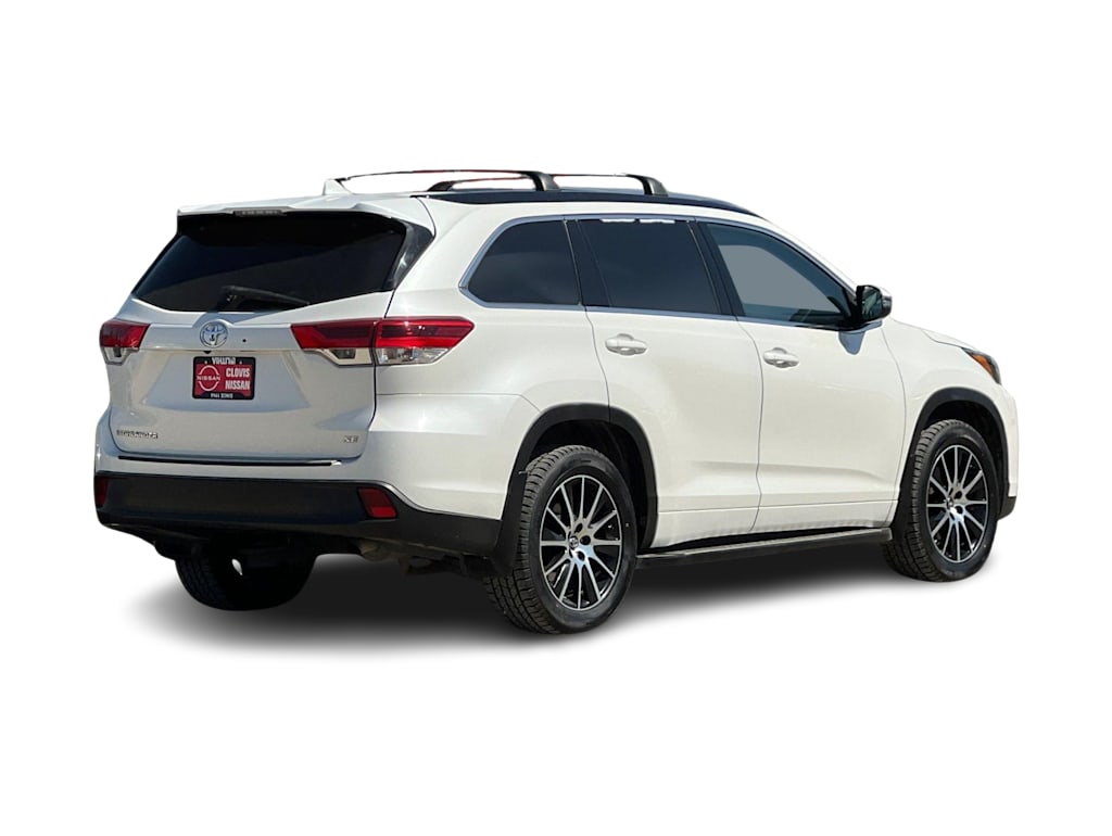 Thumbnail: 2018 Toyota Highlander - 19